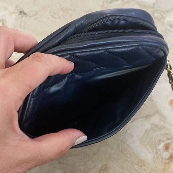 Laura Scott Quilted Faux Leather Chain Strap Cross Body Bag - Picture 11 of 14